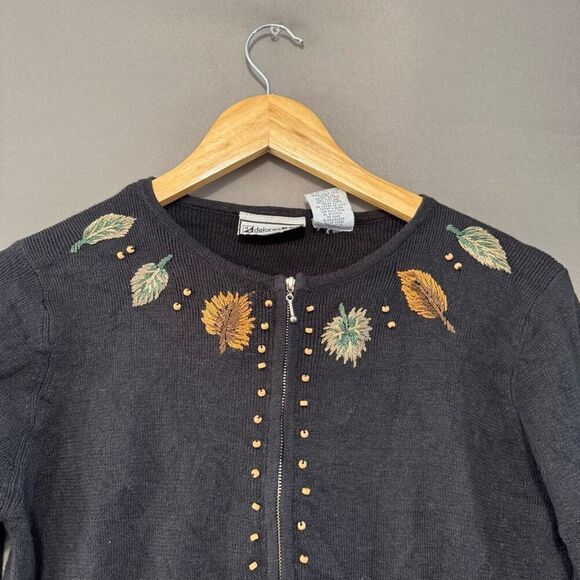 Deloris Bell Women’s Black Zip Up Sweater Size Small Ramie Blend Floral Print - Picture 2 of 8
